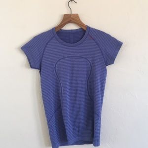Lululemon workout top